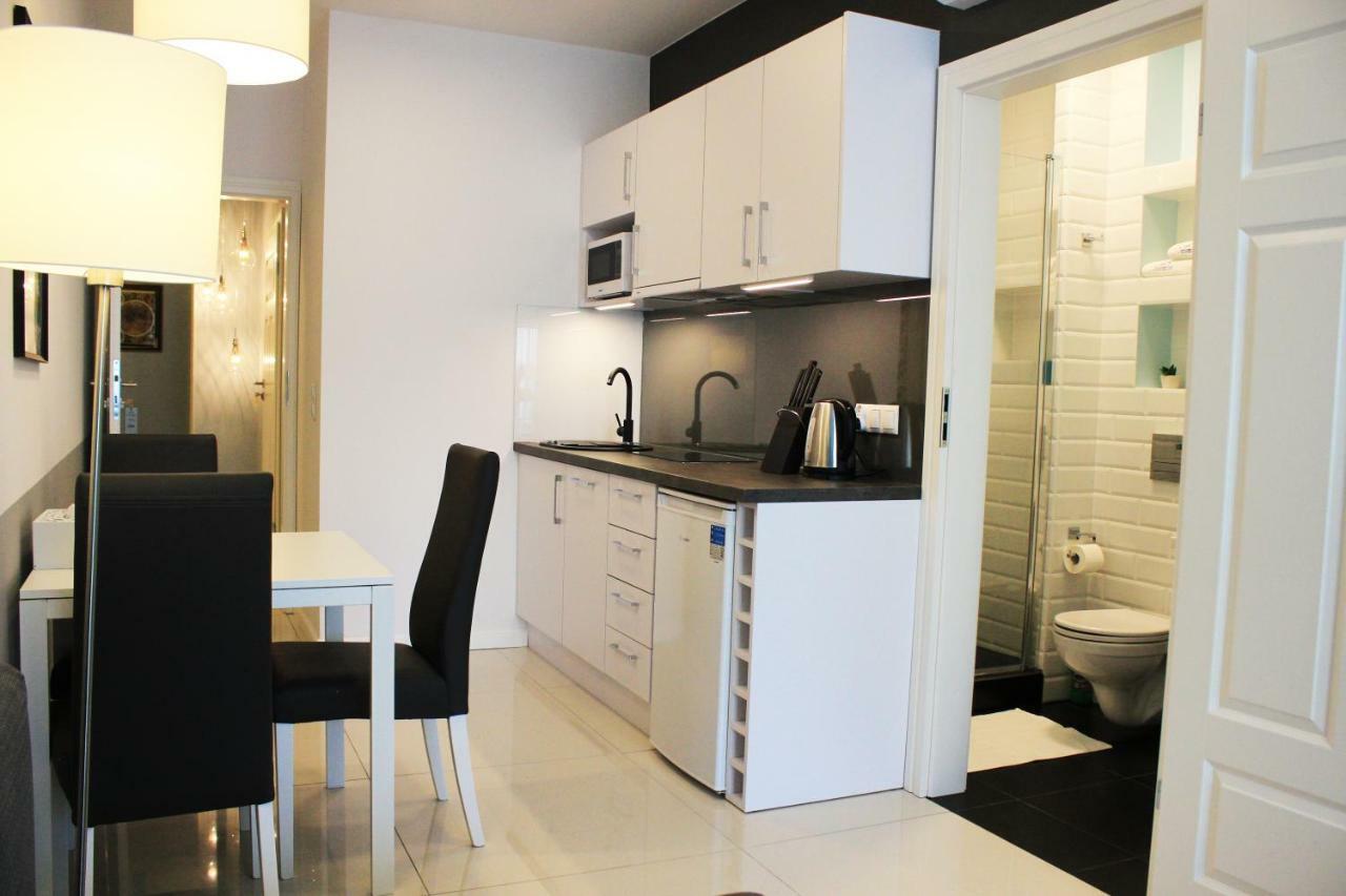 Jessapart - Ochota Apartments Варшава Екстериор снимка